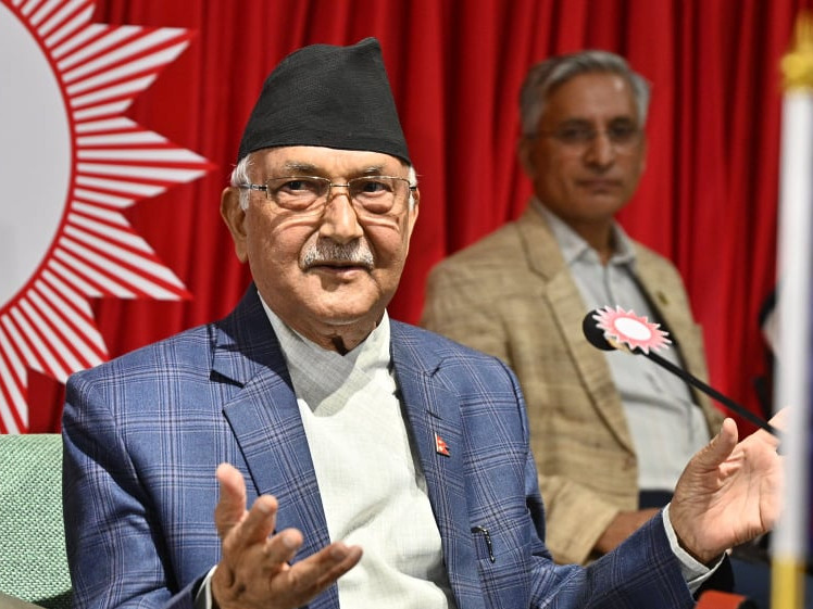 केपी ओली: आयोगप्रति असन्तुष्ट, कांग्रेसप्रति आक्रामक र गठबन्धन टुट्नेमा आशावादी